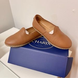 Brand New Leather Charix Shoes in Camel, size 5.5